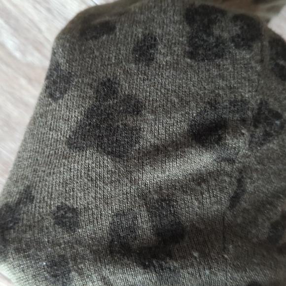 INC Cold Shoulder Sweater size XL - Picture 3 of 8